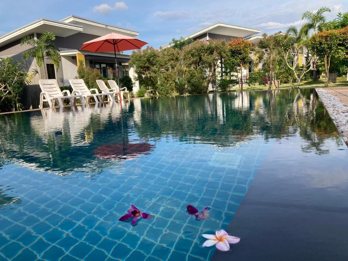 Oneandaman Resort Khaulak Kültér fotó